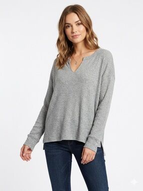NEW! Chaser Waffle Knit Long Sleeve in Grey Size M